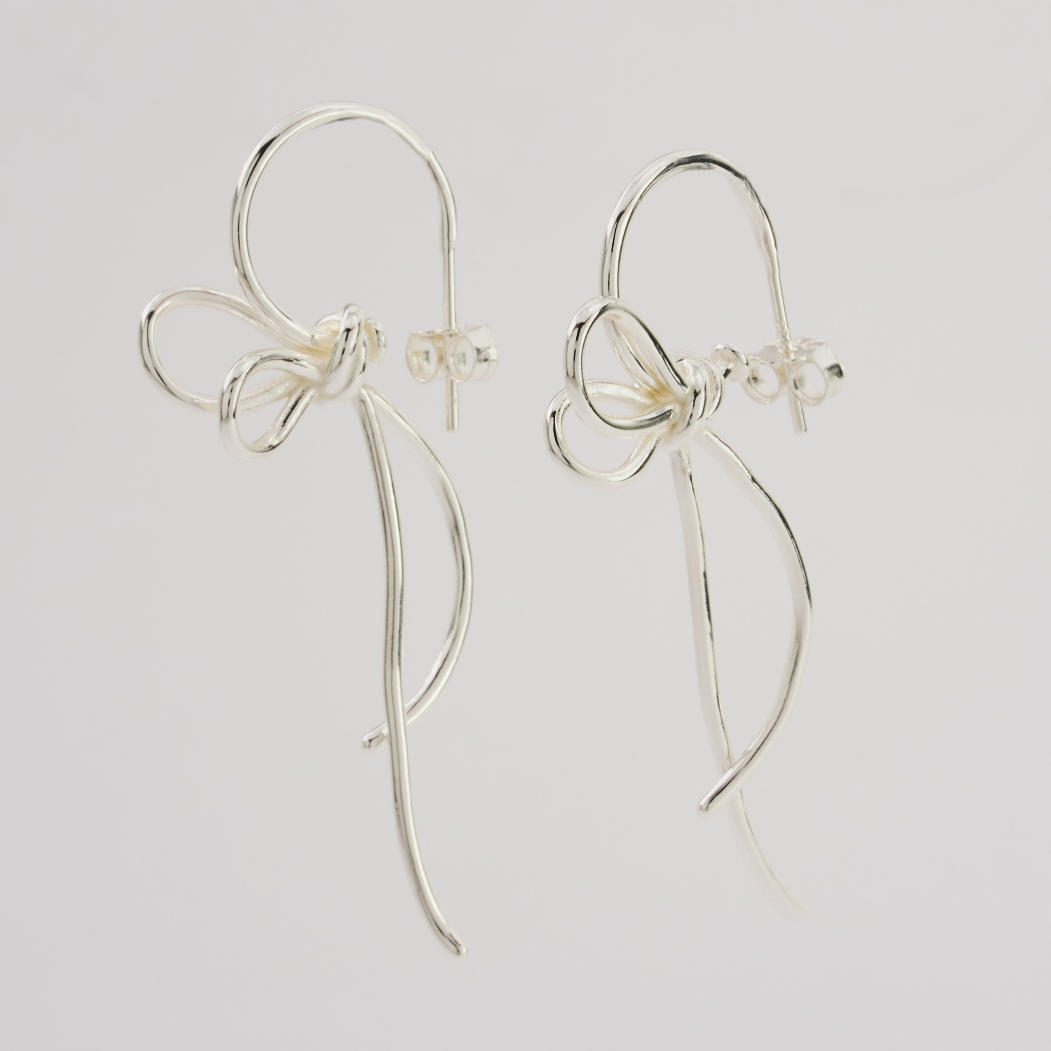 orecchino-fiocco-001-2023